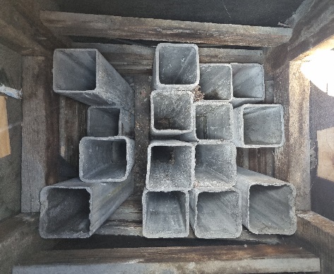 Bild på skorsten där det inte går att veta vilken pipa som går vart